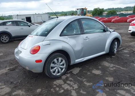 2003 Volkswagen New Beetle Gl z USA, uszkodzony, nr VIN 3VWBK21C53M401498